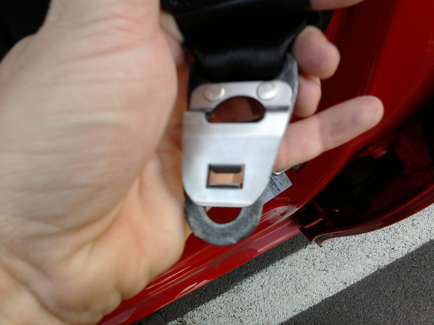 Rattle inside the seatbelt B Pillar trim