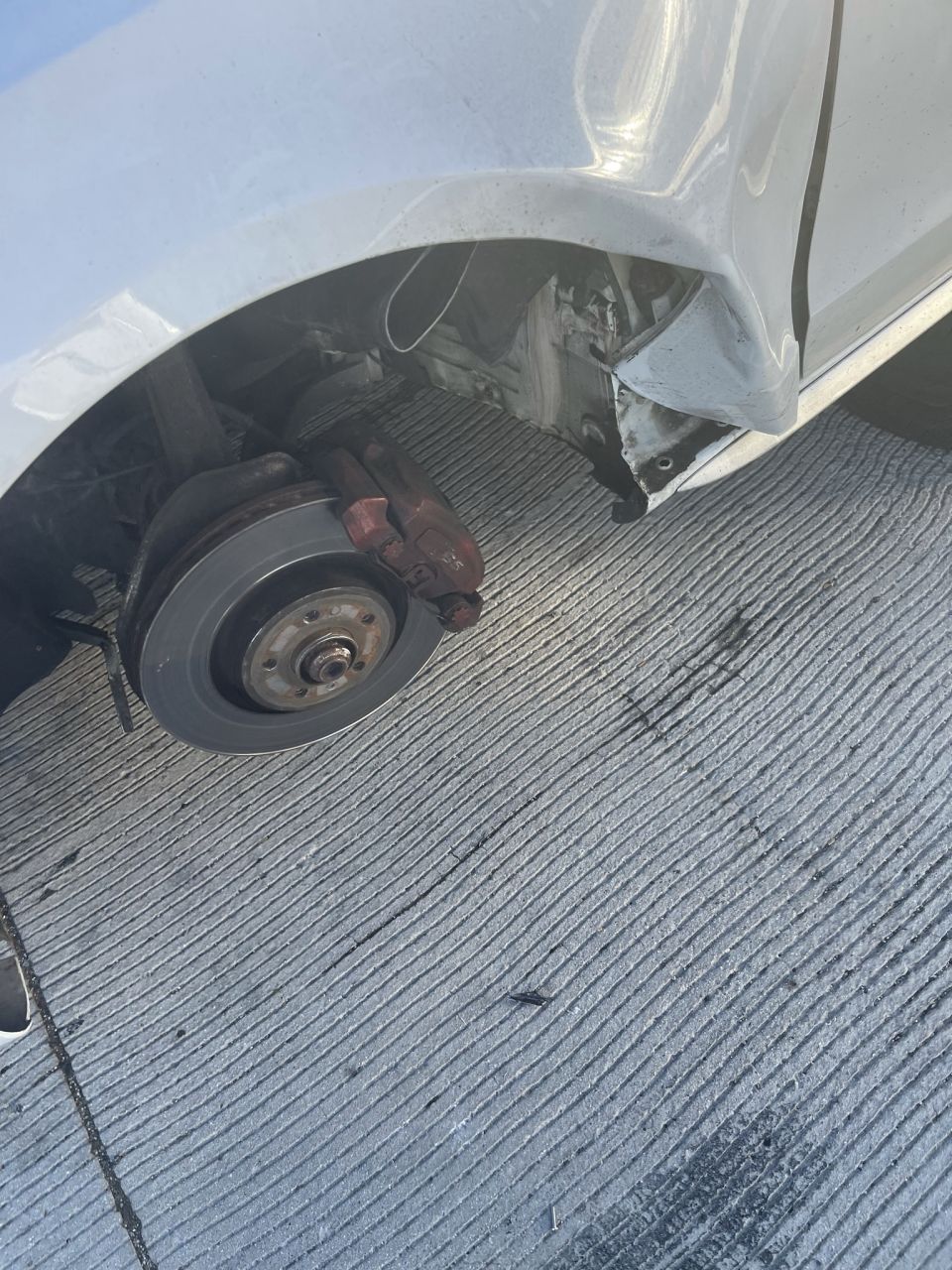 Wheel came off while driving on the freeway Audizine Photo Gallery