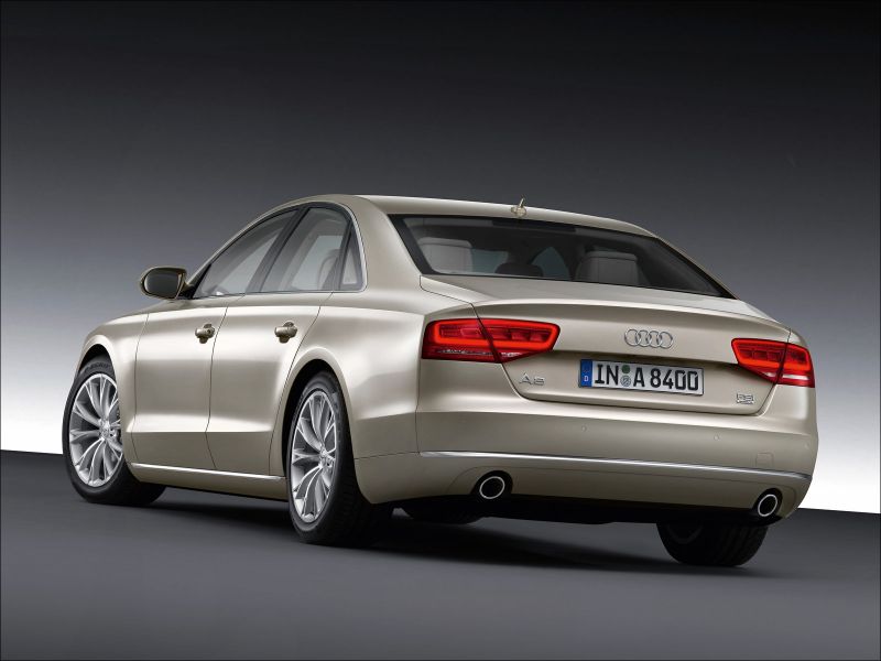 Audi A8 - 1600x1200